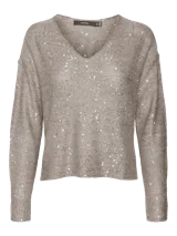 Sweater de punto color gris con cuello en V, mangas largas y lentejuelas plateadas.