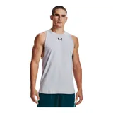 Musculosa deportiva Under Armour Zone color celeste con logo blanco en el pecho.