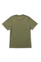 Remera deportiva azul marino de manga corta con logo de la marca estampado en el pecho.
