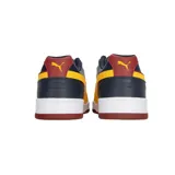 Championes urbanos Puma RBD Game Low, color negro con detalles en blanco y suela blanca.