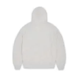 Campera con capucha gris jaspeado, con cierre frontal y cordones ajustables. Estampado frontal con el logo de Corteiz, un león y el número 2018 en azul y amarillo.