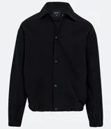 Campera bomber negra para hombre, con cuello inglés, sisa desplazada, cierre delantero con botones, bajo y puños elásticos.