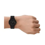 Reloj Skagen Signatur con caja de acero inoxidable negra de 40mm de diámetro, malla metálica negra de 20mm de ancho, mecanismo de cuarzo de tres agujas, esfera negra y cristal mineral. Resistente al agua hasta 50 metros.