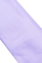 Corbata beige con diseño de puntos, acompañada de pañuelo a juego, ideal para ocasiones formales.