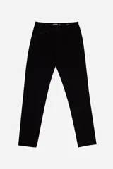 Pantalón jean negro de corte slim, tiro medio y con presillas para cinturón.