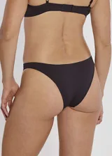 Bombacha vedetina de microfibra color negro, sin costuras y con fundillo de algodón.