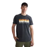 Remera negra de manga corta con cuello redondo y estampado frontal con el texto "KRSTBLG" en letras de colores y el texto "KZ KRISTOBELGA SURFING CO" en blanco.