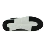 Championes Avia Procyon negros con detalles en gris y blanco, con suela blanca.