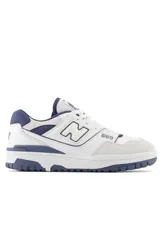Championes New Balance 550 de cuero blanco con detalles en azul marino.