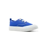 Championes negros de lona con suela de goma blanca y cordones blancos.