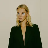 Lentes con filtro de luz azul y protección UV400, con montura geométrica de acero inoxidable color oro y lentes transparentes CR39.