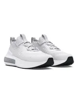 Zapatillas deportivas Under Armour Phantom 4, color negro con detalles en blanco y gris.