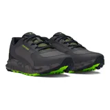 Championes Under Armour Charged Bandit Trail 3, color gris con detalles en verde flúor y suela con patrón de camuflaje. Diseñados para trail running.