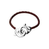 Pulsera de cuero trenzado color marrón con cierre de mosquetón entrelazado bañado en plata.