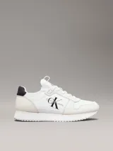 Zapatillas deportivas Calvin Klein Jeans color blanco con logo de la marca en negro en el lateral.