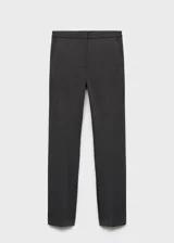 Pantalón de vestir color gris oscuro, de corte skinny y largo cropped.