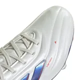 Championes de fútbol Adidas Copa Pure 2 Pro, unisex, color blanco con detalles en azul y rojo.