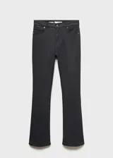 Pantalón de jeans negro con efecto encerado, tiro medio, corte bootcut y largo cropped.