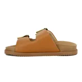 Sandalias Ramarim color marrón con dos tiras anchas ajustables con hebillas doradas.