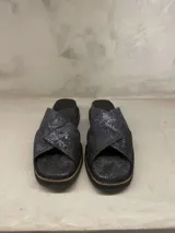 Sandalias de cuero fantasía color azul con plataforma de 4cm.