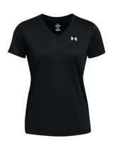 Remera deportiva Under Armour Tech™ de manga corta, color lila, con cuello en V y logo estampado en el pecho.