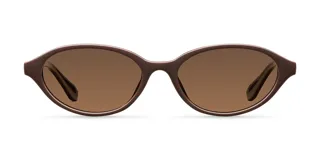 Gafas de sol con montura ovalada de color marrón chocolate y lentes polarizadas color marrón.