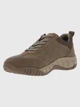 Zapato de cuero color marrón con cordones, suela de goma y tecnología Spinal Flex.