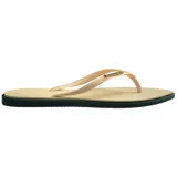 Ojotas Havaianas Slim Point color crema con contorno verde oscuro y logo en las tiras.