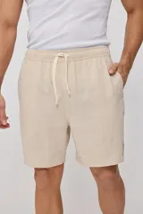 Bermuda de algodón color gris oscuro, con cintura elástica ajustable con cordón.