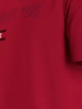 Remera con logo 1985