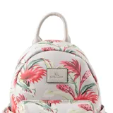 Mochila de símil cuero con estampado floral multicolor, acceso con cierre, herrajes plateados, un compartimento principal, un bolsillo externo con cierre, un bolsillo interno con cierre y dos bolsillos internos abiertos. Tiene correa regulable y asa fija.