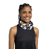 Cuello multifuncional Buff con estampado de letras en blanco y negro, con logo de la marca en amarillo.