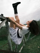 Minifalda circular de tartán en tonos rojo, azul y verde.