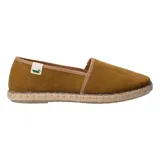 Alpargatas color ocre con suela de yute y goma.