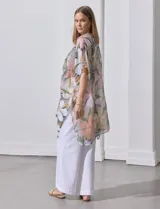 Kimono Barrington de modal con estampado de flores.