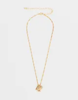 Cadena dorada con dije de strass y corazón de metal.