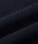 Blusa tipo muscle tee color turquesa, hecha en ribana de viscosa y poliéster, con escote redondo y sin sisas.