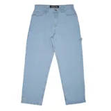 Pantalón de jean celeste, de corte recto, con bolsillos delanteros y traseros.