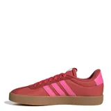 Championes Adidas VL Court 3.0 color rojo con detalles en rosa y suela marrón.