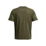 Remera celeste de Under Armour, corte clásico, mangas cortas y logo estampado en el pecho.