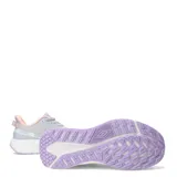 Championes deportivos Umbro Storm para mujer, color negro con detalles en rosa y logo de la marca en el lateral.