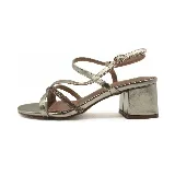 Sandalias negras de cuero sintético con tiras finas cruzadas y tacón cuadrado.