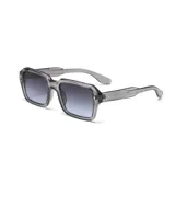 Lentes de sol de marco cuadrado gris con lentes degradados oscuros.