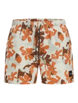 Short de baño blanco con estampado de flores color naranja y marrón.