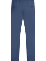 Pantalón chino azul de corte slim con pierna recta, confeccionado en algodón Pima elástico.