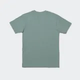 Remera verde con estampa de la tierra meditando y la frase "Less Ego More Amigo".
