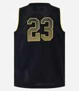 Musculosa deportiva de baloncesto negra con detalles en amarillo, confeccionada en tejido texturizado con tecnología dry fit. Presenta estampado frontal con la inscripción "Los Angeles" y el número 23.