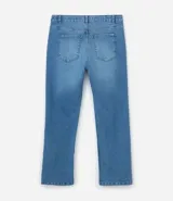 Pantalón de jean azul de corte recto, con bolsillos y trabillas en la cintura. Confeccionado con elastano y cierre frontal con botón y cremallera.