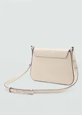 Bolso color crema con efecto piel, asa ajustable, cierre de clip metálico, tamaño mediano, asa de hombro y forro interior.