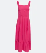 Vestido midi color beige, confeccionado en tejido orly, con tirantes anchos y escote corazón.